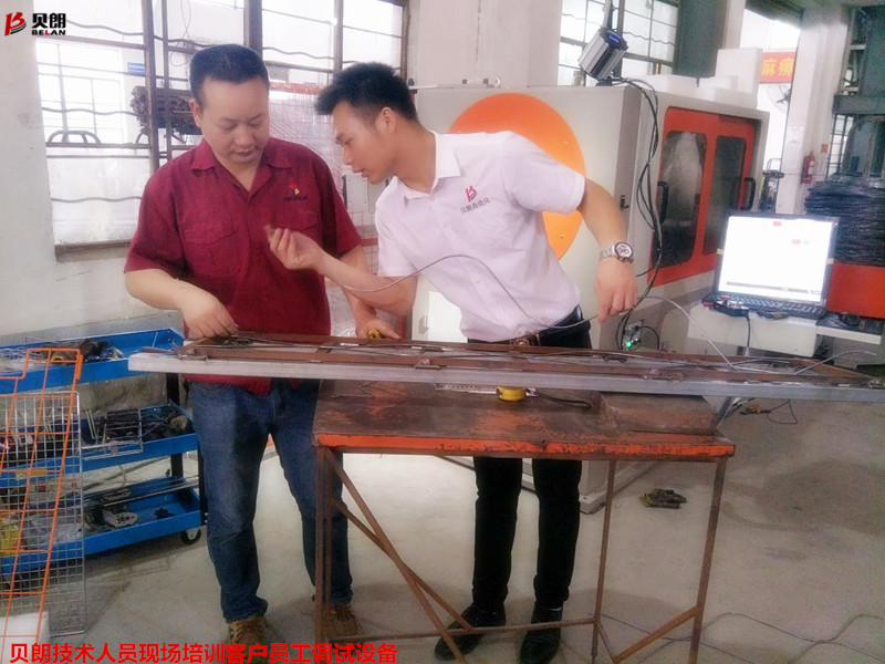 因為專注、所以專 業——貝朗數控彎線機