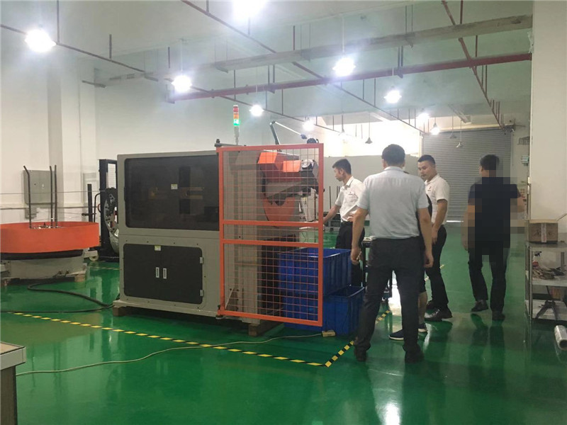 貝朗全自動(dòng)折彎?rùn)C(jī)廠家迎來(lái)廣西客戶(hù)參觀