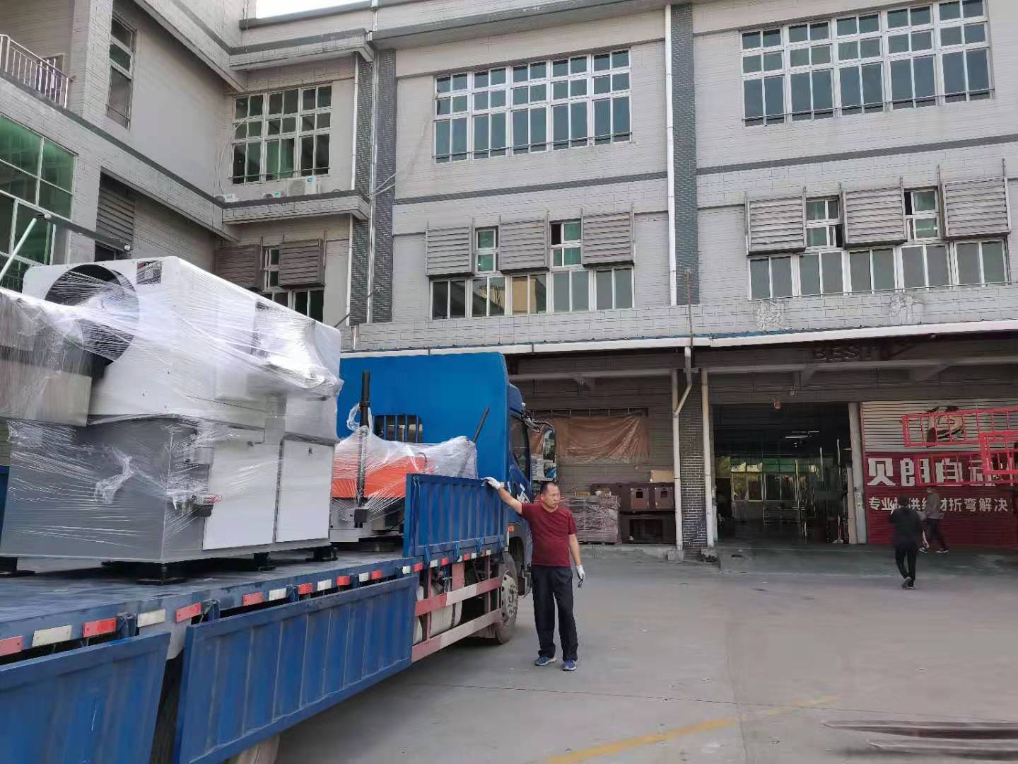 喜訊，貝朗鐵線折彎機發(fā)往河南某客戶處